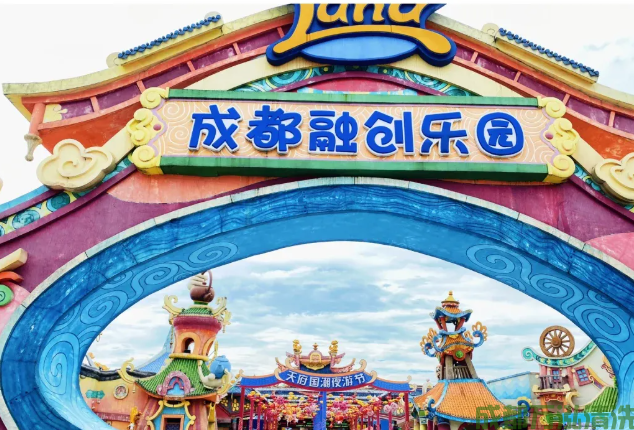 2025年8月19日都江堰某综合体主油烟管道和油烟净化器清洗案例